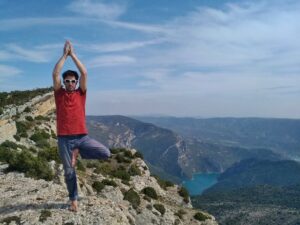 Stage et cours yoga et montagne.